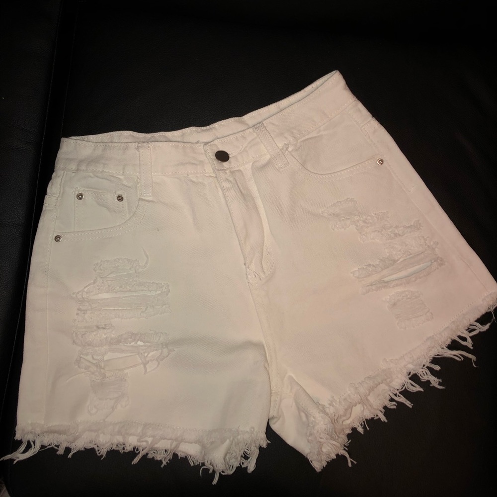 shein shorts size small white